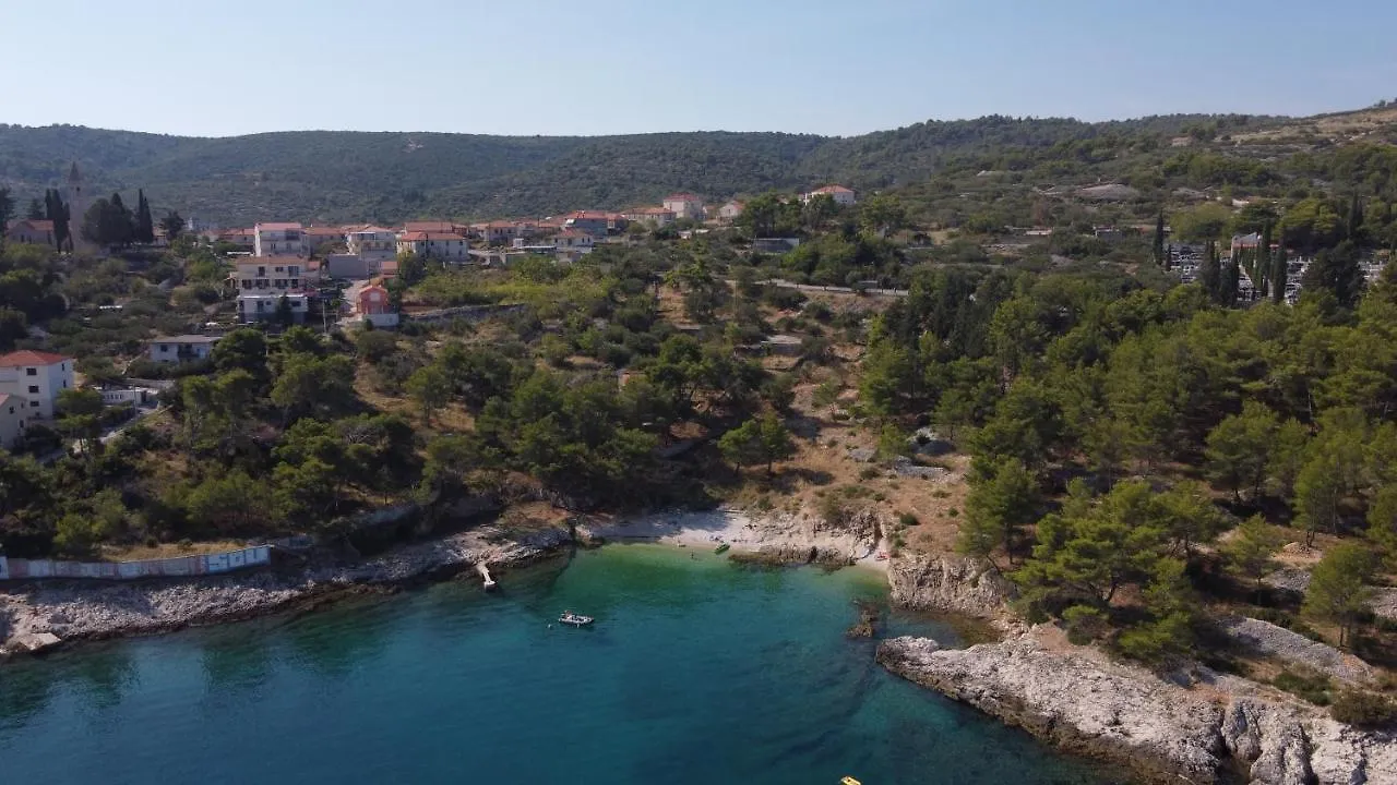 Apartment Buga Slatine Croatia