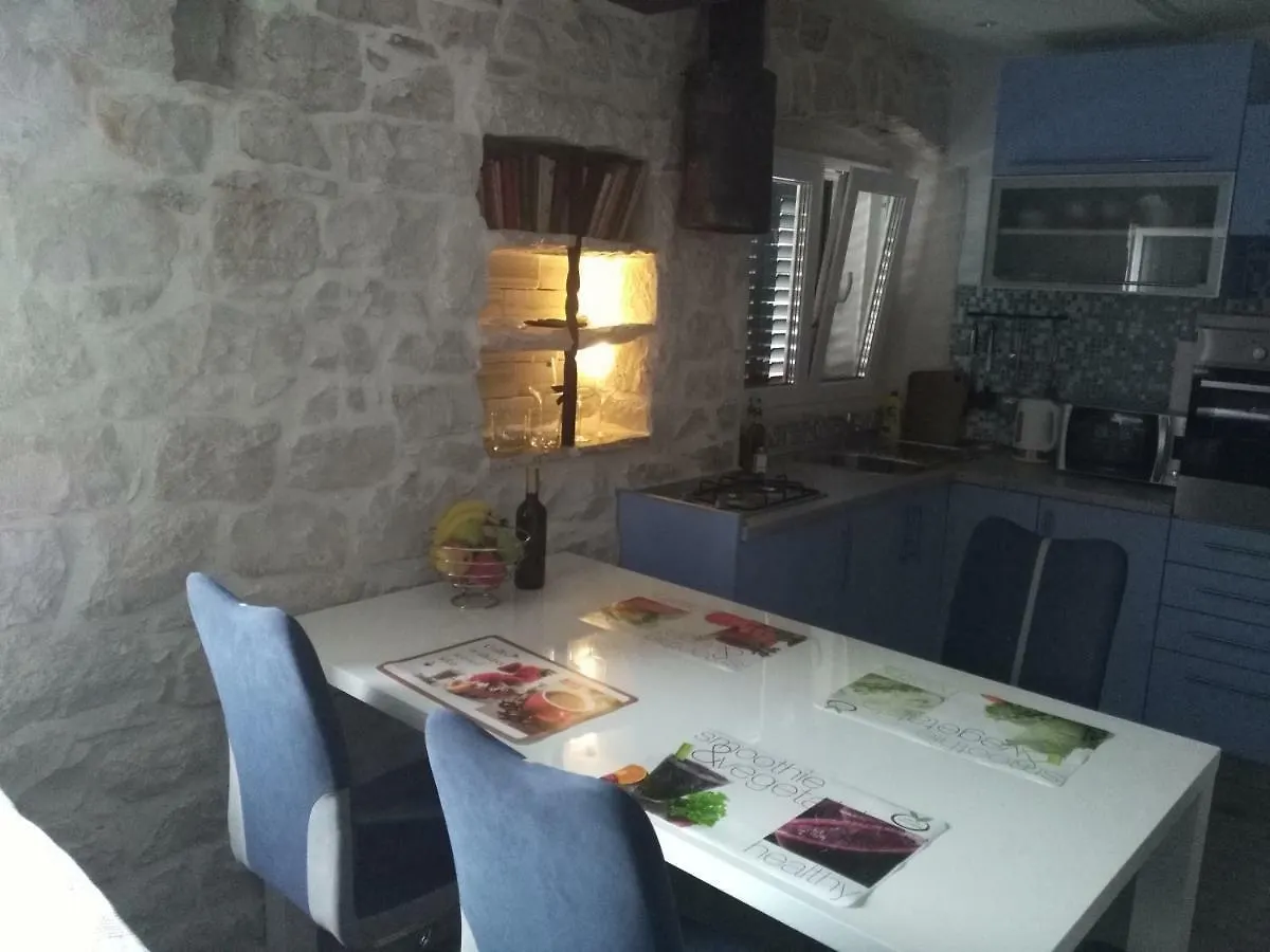 Apartment Buga Slatine