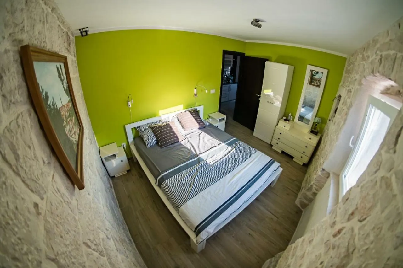 Apartment Buga Slatine